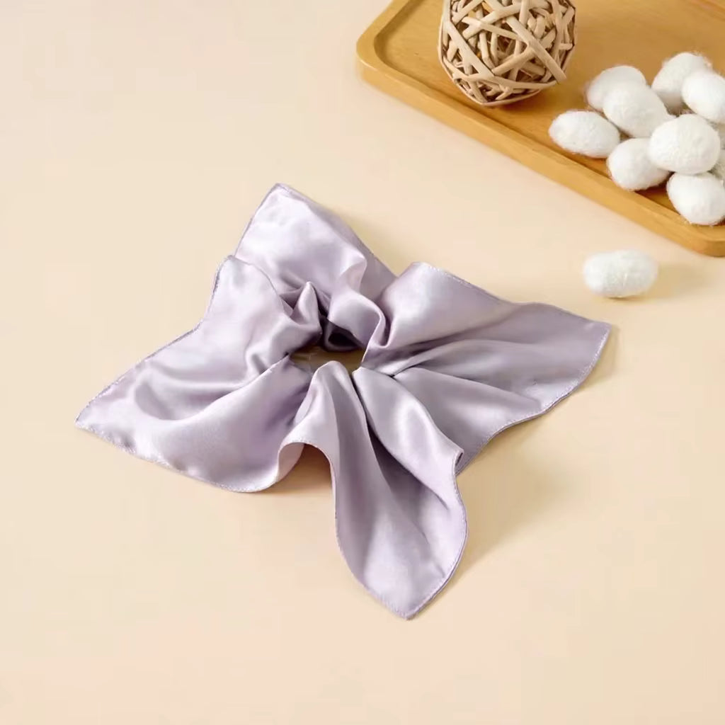 16 Momme Geometric Diamond Silk Scrunchie