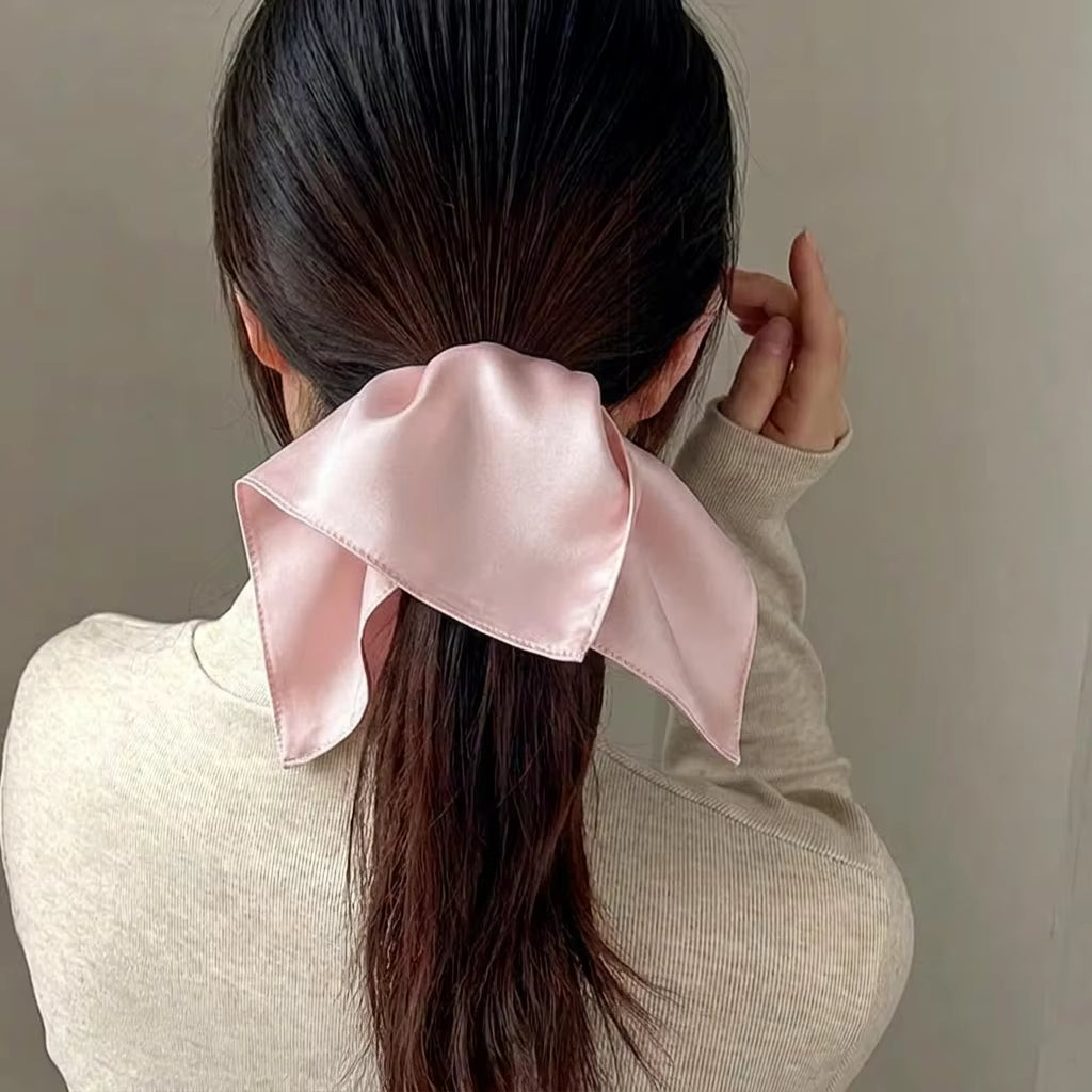 16 Momme Geometric Diamond Silk Scrunchie
