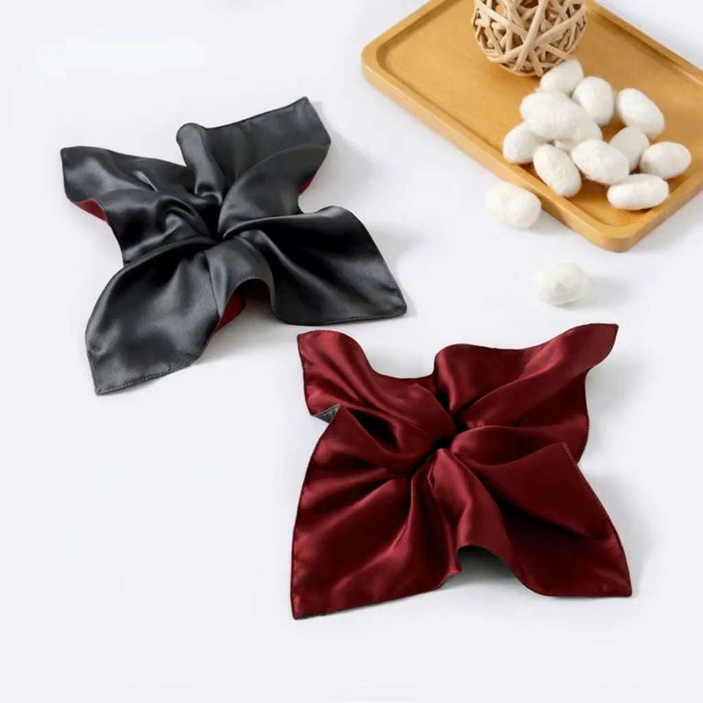 16 Momme Geometric Diamond Silk Scrunchie
